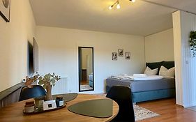 Modernes Studio No 3 mit Küche und Terrasse in Fulda